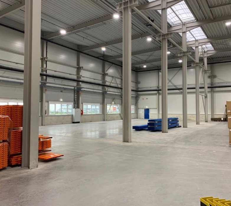 Warehouse hall before racking installation — AWF Kft., Sárvár